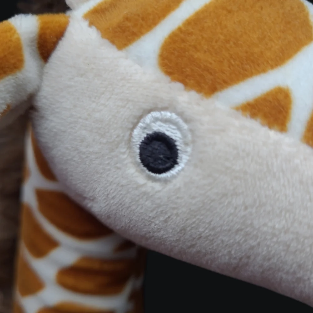 2018 KOHL'S CARES GIRAFFE PROBLEMS PLUSH - Picture 6 of 10